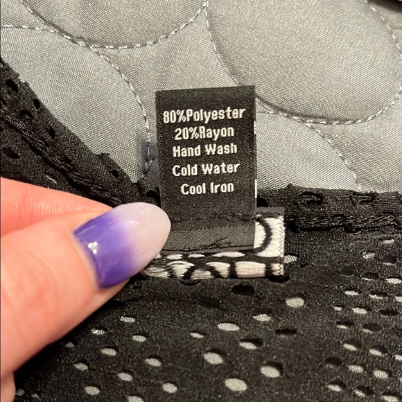 Clara Sun Woo Black Tapered Hem Mini Dress with circle cut out design - Picture 4 of 6